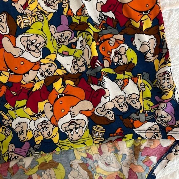 Lularoe Disney Snow White Shirt Size 8 - Picture 6 of 9